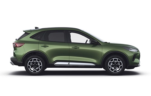 Een groene Ford Kuga zelfopladende hybride auto.